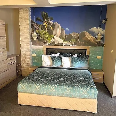 Hotel Lazur 2*
