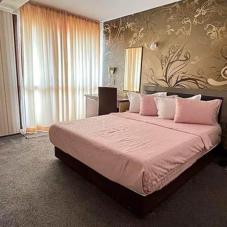 Hotel Lazur Kiten (Burgas)