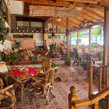 Lazur Kiten (Burgas)