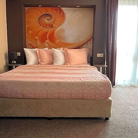 Hotel Lazur Kiten (Burgas)